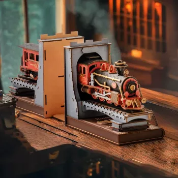 Vintage Wooden Train Book Nook Kit: 3D Puzzle Bookend
